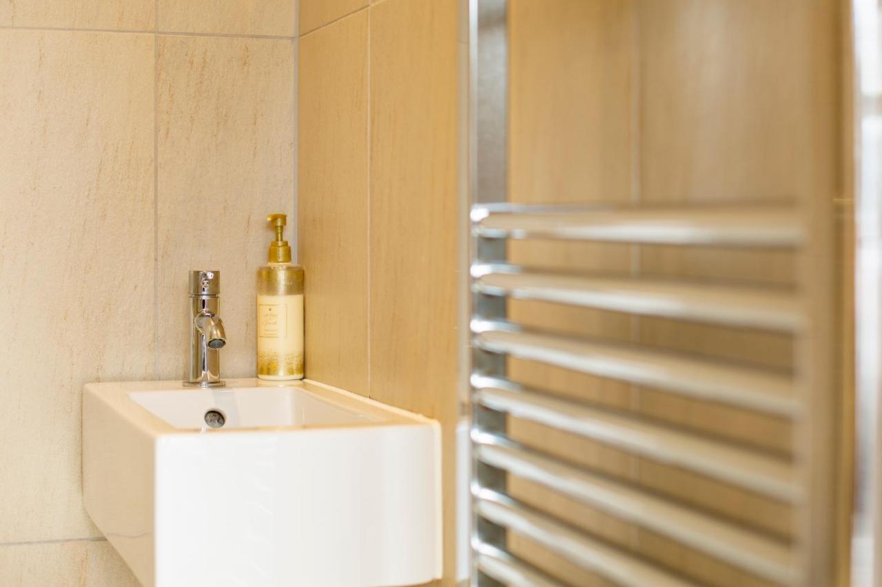 Hillcroft Accommodation Redhill  Екстериор снимка